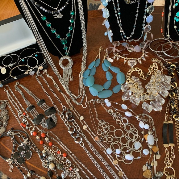 1/2 Pound Jewelry Lot - Picture 7 of 16